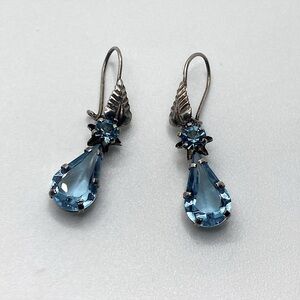 Vtg Sterling Silver & Blue Crystal Leaf Motif Accent Dangle Earrings / 1.4”